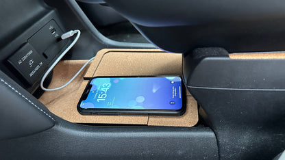 Smartphone charging on the dual cork-finished console charger