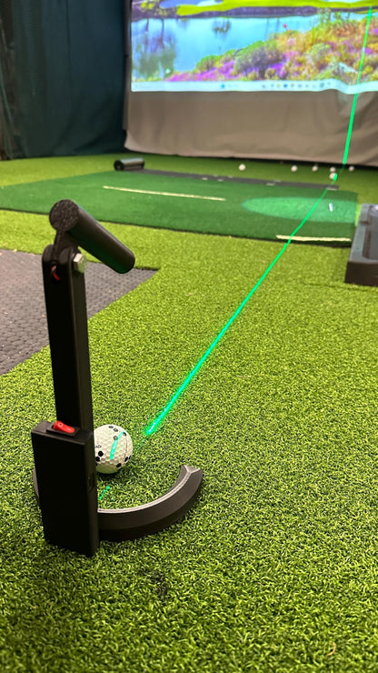 Laser alignment and putting aid projecting a green line toward the simulator screen