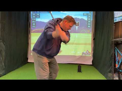 Square Golf protective case with leveling base