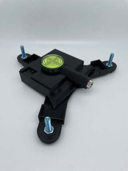 Garmin R10 stand with yellow bubble level and three adjustable feet
